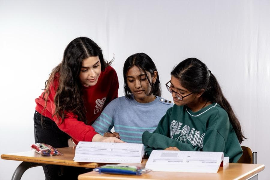 Learning Labs tutor teaching a student